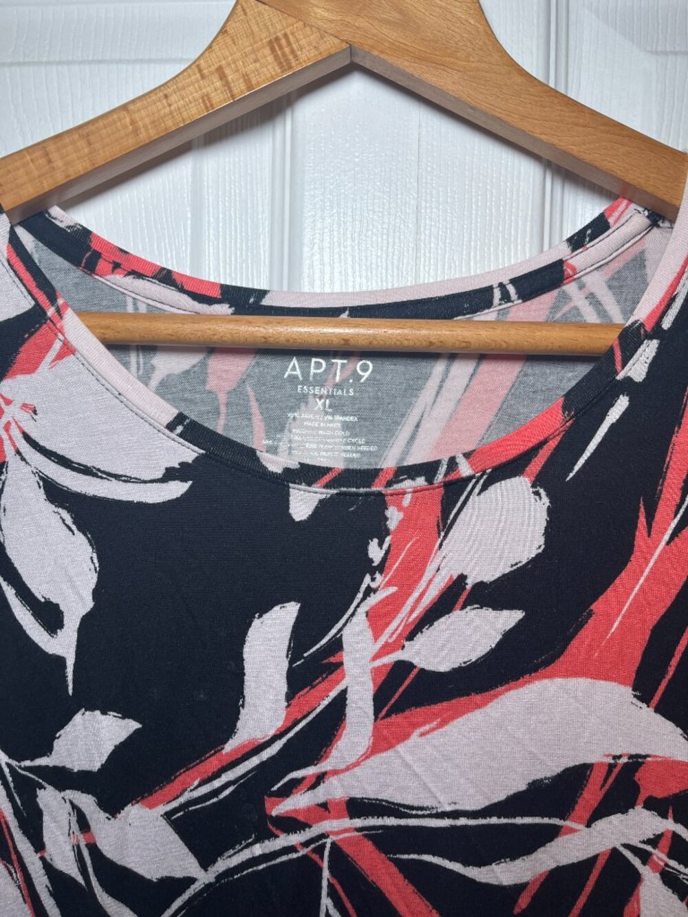 Apt 9 XL Floral Top Black Pink Short Sleeve Blouse - Picture 2 of 3